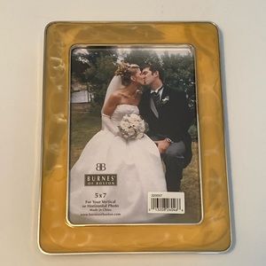 NWT Burnes of Boston Mother of Pearl Look 5 x 7 Frame